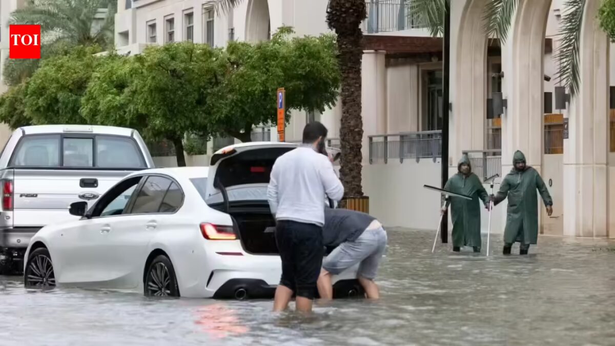 UAE rain commute: When does your journey time rely as paid work hours within the emirates?