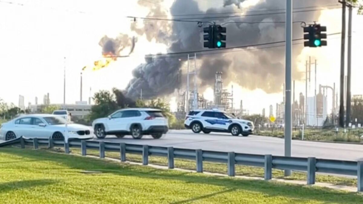 Large blast at Valero refinery rattles Texas properties as world oil provide faces new menace