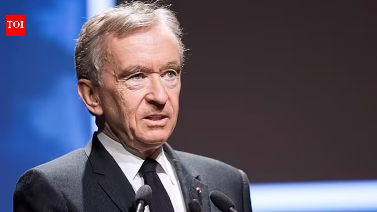 Bernard Arnault: Bernard Arnault’s easy billionaire enterprise lesson that the majority corporations overlook underneath stress | World Information
