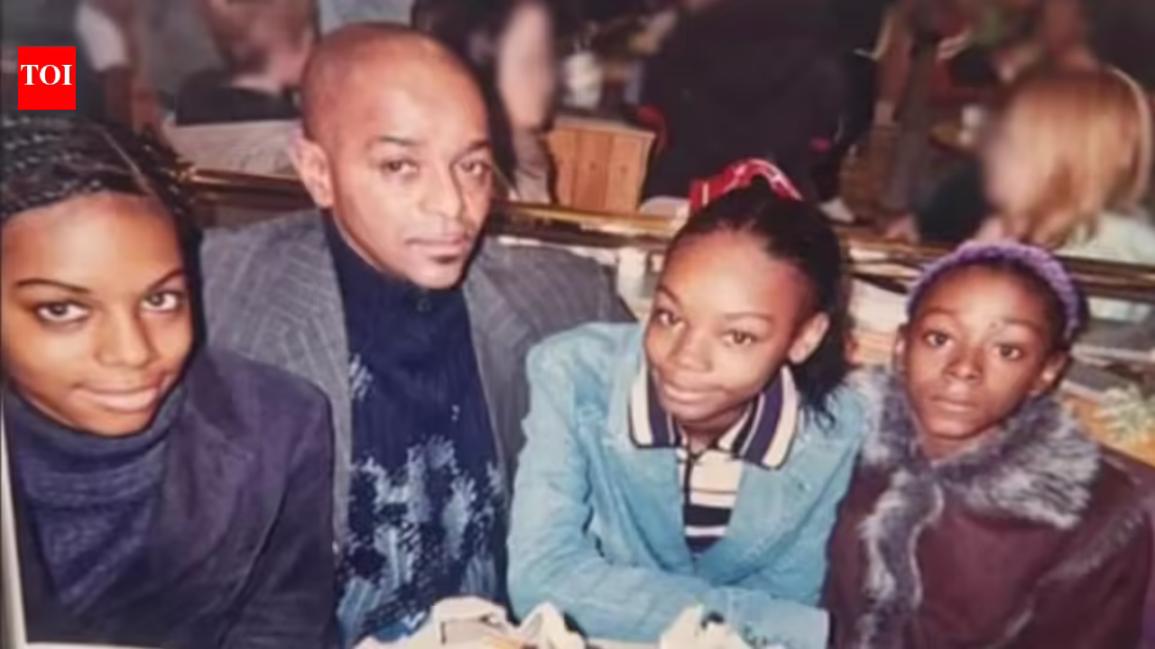 Brighton Seaside Deaths: ‘Stunning gentle of our household’: Three girls discovered lifeless off UK Brighton Seaside recognized as sisters | World Information