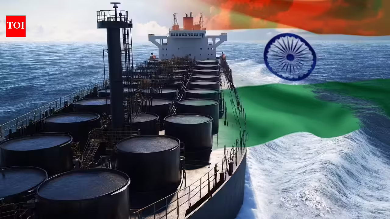 Centre units up panel to unclog port bottlenecks | India Information