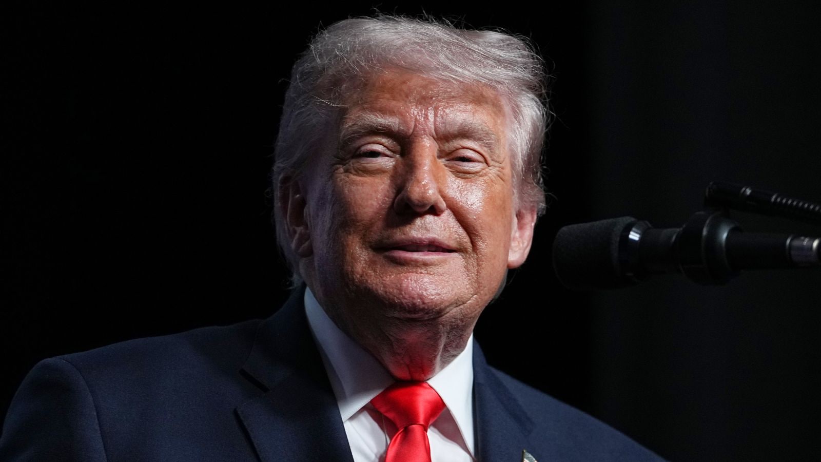 Donald Trump Critiques New Iran Peace Proposal to Finish Battle; Stays “Not Glad”