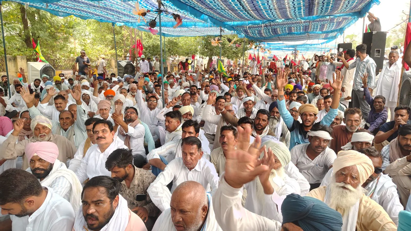 1000’s of farmers halt trains in Rajasthan as wheat procurement row escalates | India Information