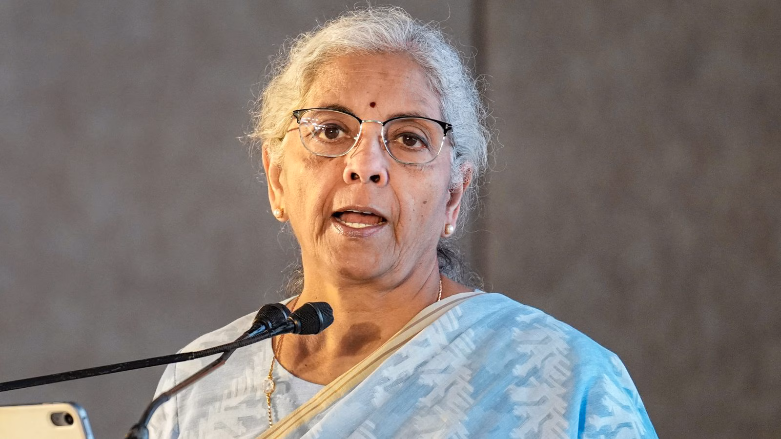 Nirmala Sitharaman urges concentrate on gasoline, fertiliser, foreign exchange amid West Asia disaster | India Information