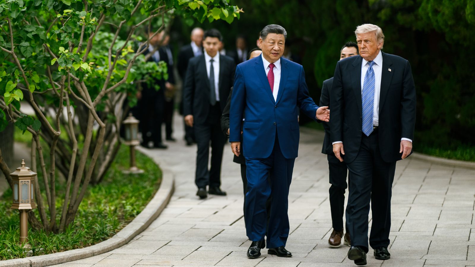 ‘They dwell that lengthy?’ Trump exclaims as Xi reveals him centuries-old timber throughout uncommon tour of Chinese language backyard | World Information