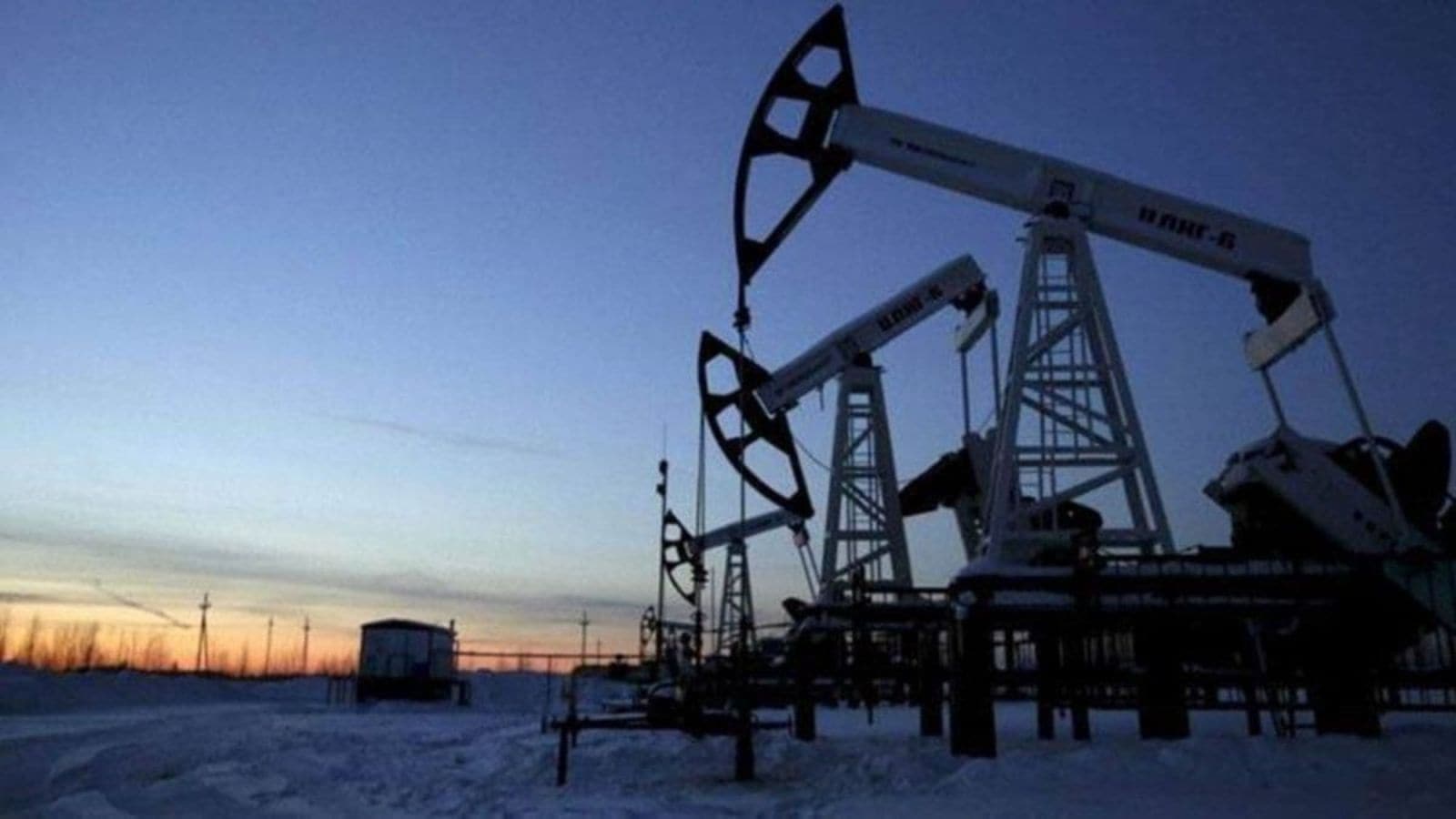 Oil slips to 2-week low as US-Iran seen transferring nearer to peace deal | World Information