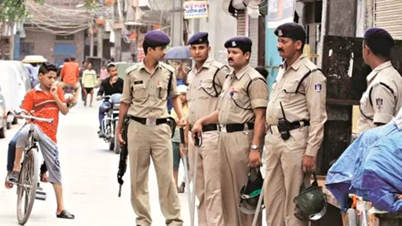 Six held after ‘kidnapping & extorting’ Delhi teaching centre director | India Information