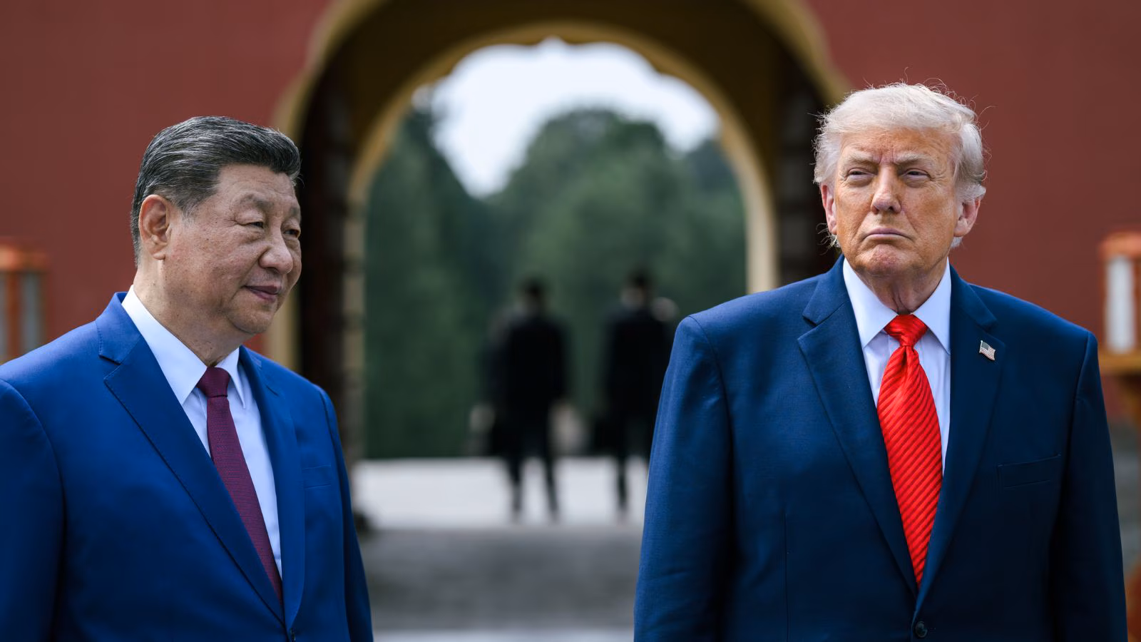 Why Donald Trump’s Workforce Threw Each Single Object Dealt with by Chinese language Officers Right into a Trash Bin Earlier than Boarding Air Pressure One