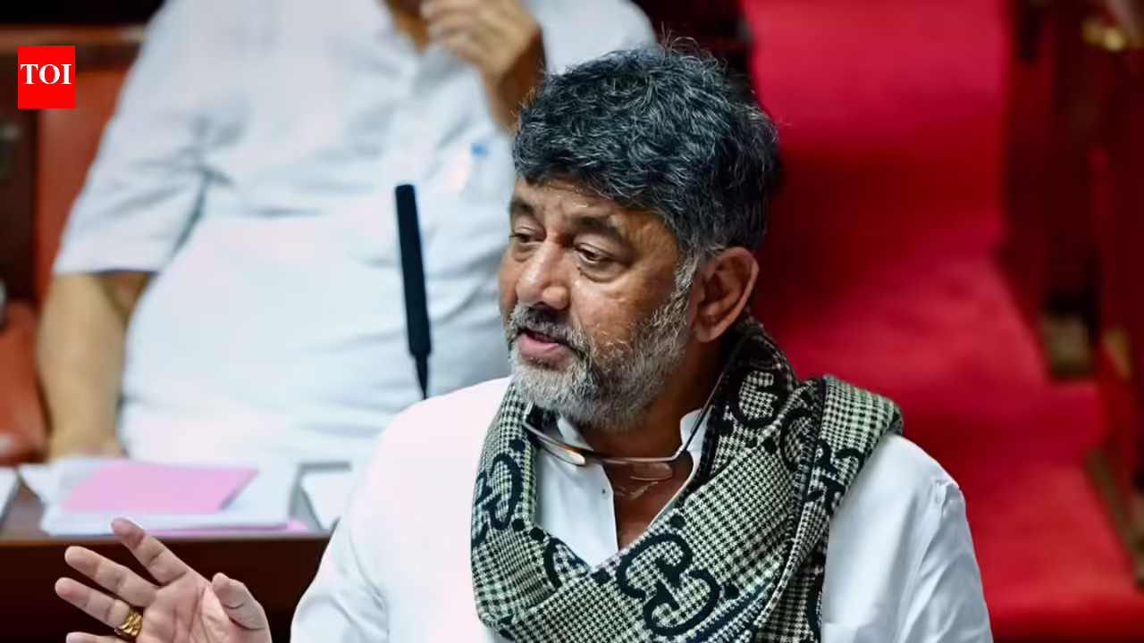 DK Shivakumar takes a chew of apple, throws them into crowd; video goes viral | India Information