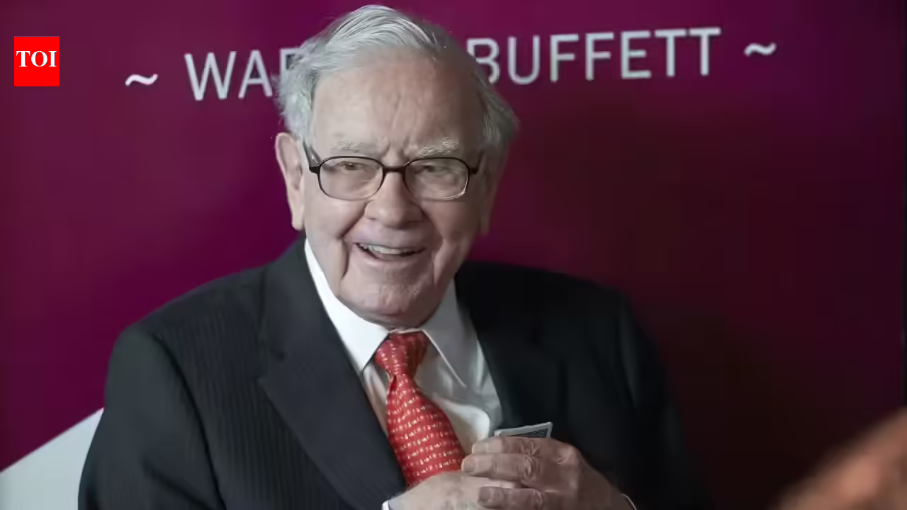 Past the thousands and thousands: 10 important life classes Warren Buffett thinks everybody ought to dwell by