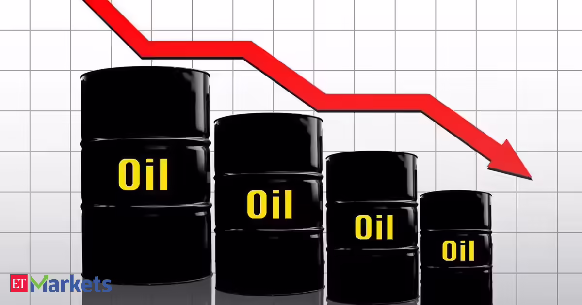 Oil nears two-month lows on studies of imminent US-Iran peace deal