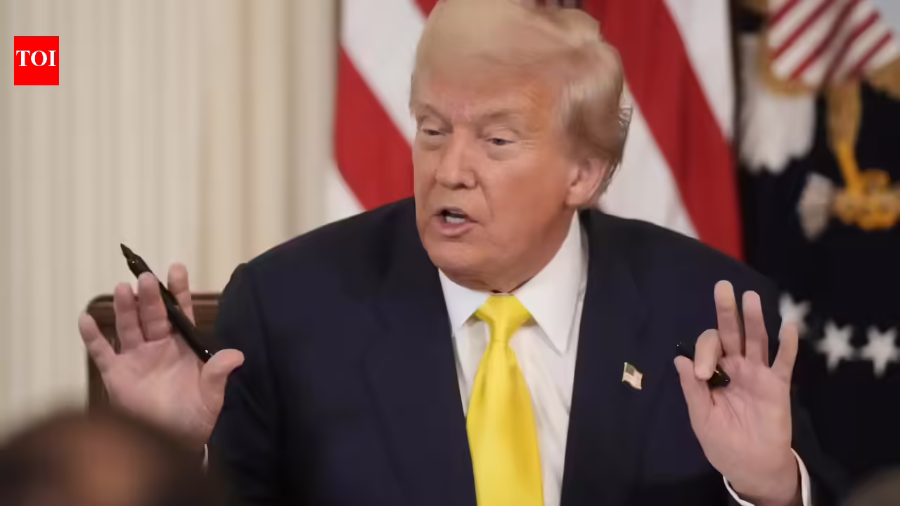 Sunday bloody Sunday: Trump warns Israel to not blow up Iran deal