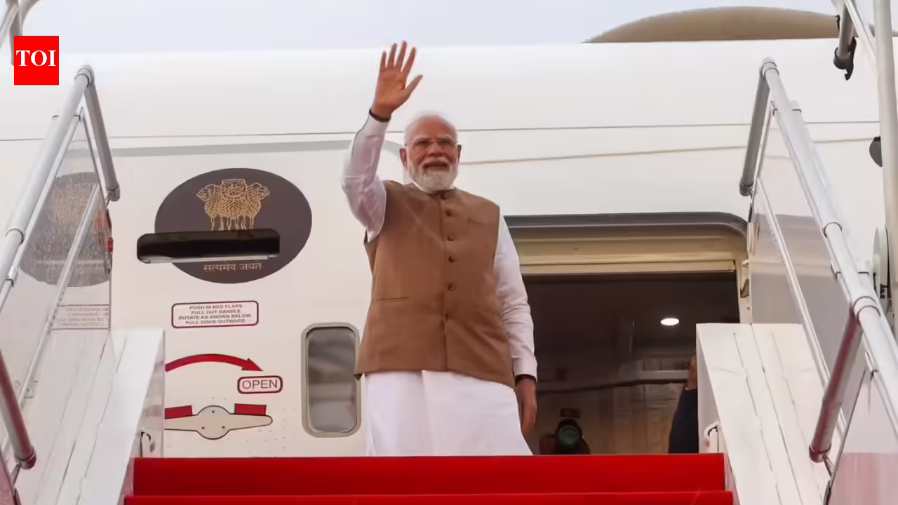 India France Relations: From Kalamkari to Ayurveda: PM Modi’s items to French and Slovak leaders showcase India’s cultural heritage | India Information