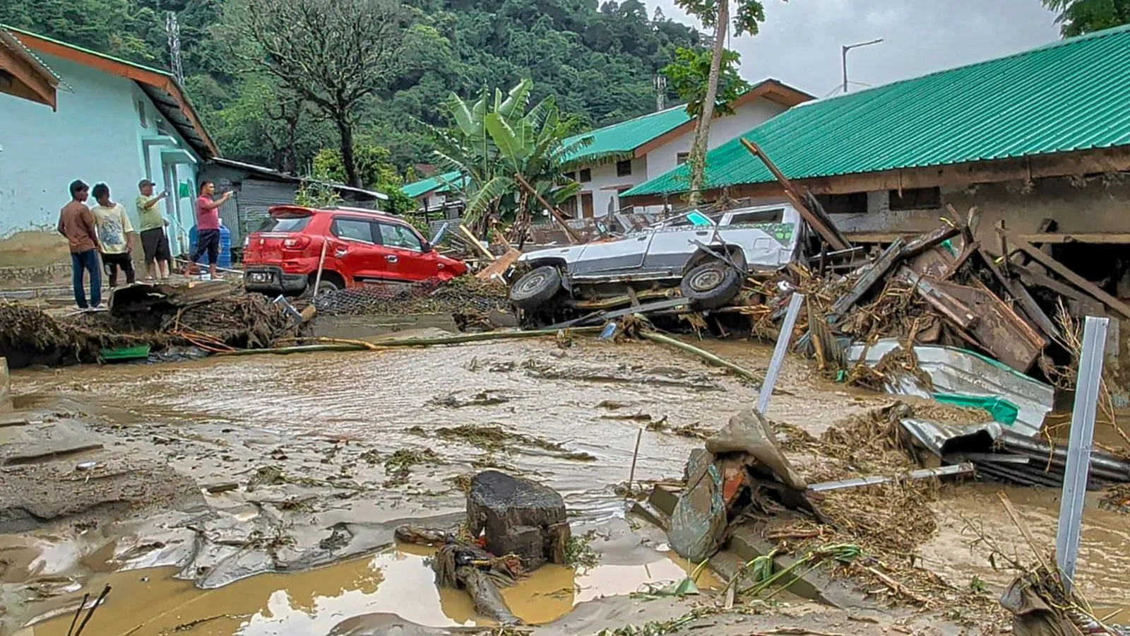 Arunachal floods: 18 constructions swept away, district reduce off by landslides; 5 lacking | India Information
