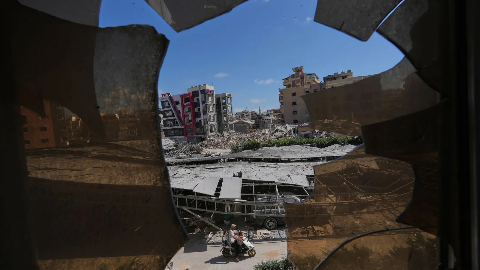US-Iran peace talks in Switzerland postponed; Israeli strikes kill not less than 16 in Lebanon