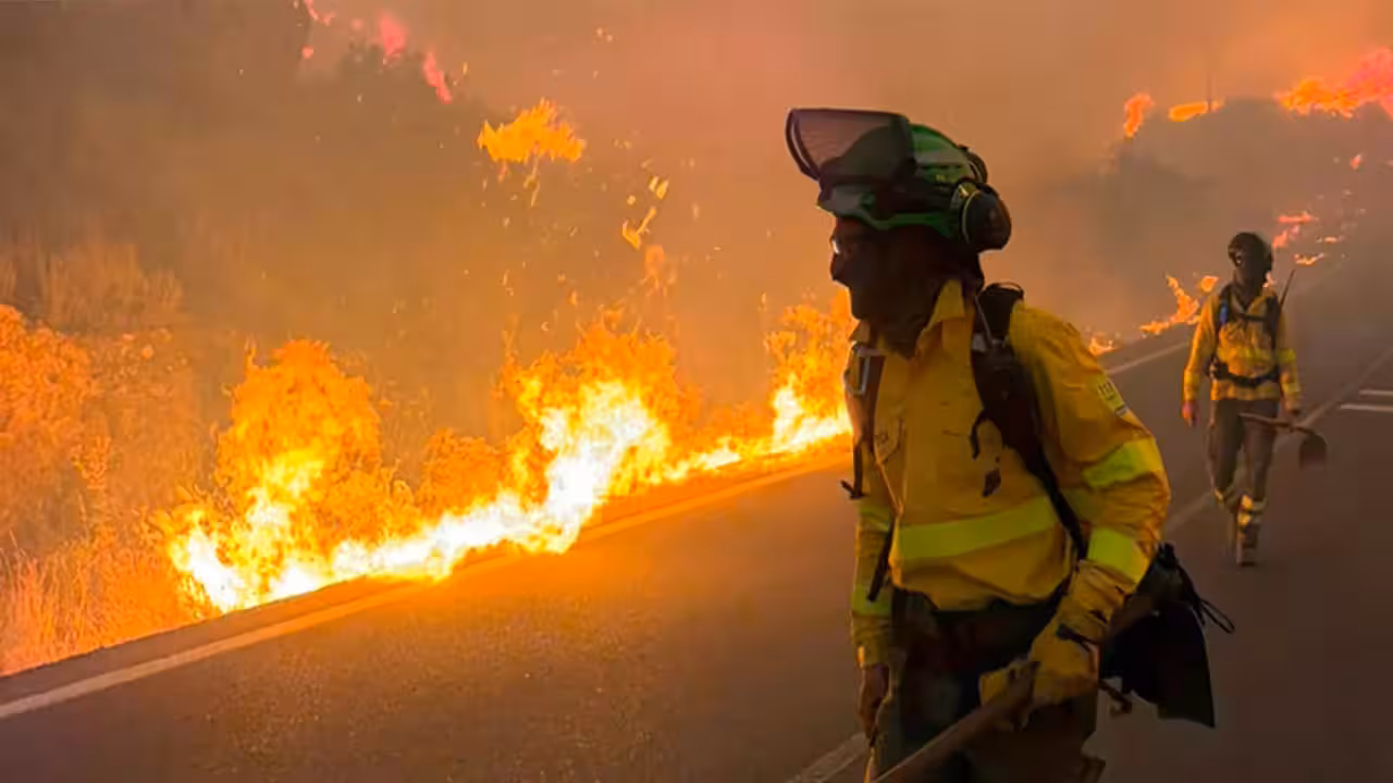 Foreigners amongst 12 killed in Spanish wildfire, 23 lacking