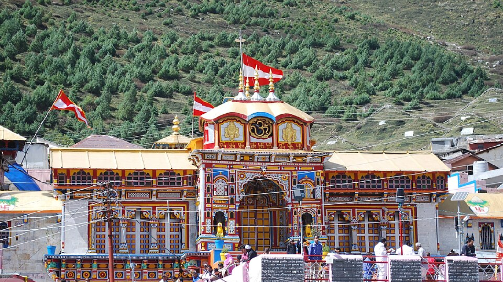 Cash, gold and silver cash pocketed from Badrinath temple donation, 1 arrested | India Information